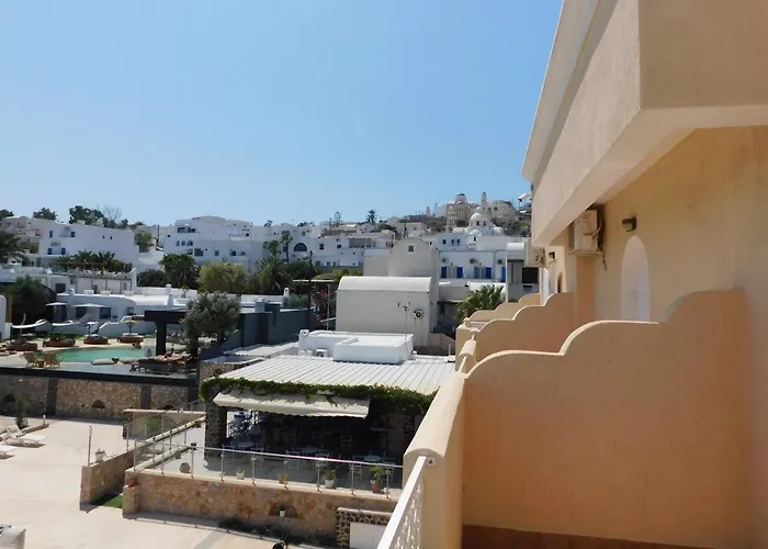 B&B only: Fira East