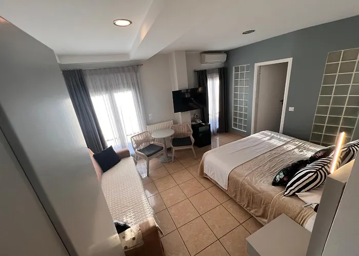 Theoxenia Caldera Hotel