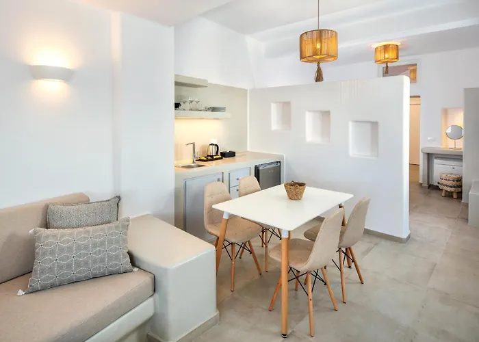 Boutique hotel only: Hill Suites