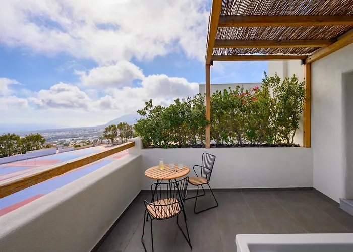 Lemon Suites Santorini